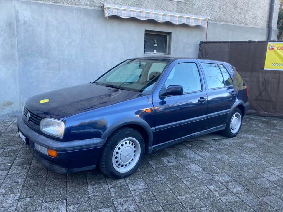 VW Golf 2.0 essence boîte automatique Pneus hiver